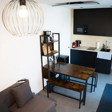 Black Wood Tiny House In - Eifel Escape Lägenhet Mendig