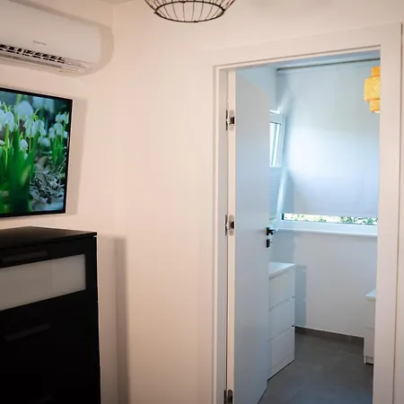 Black Wood Tiny House In - Eifel Escape * Mendig