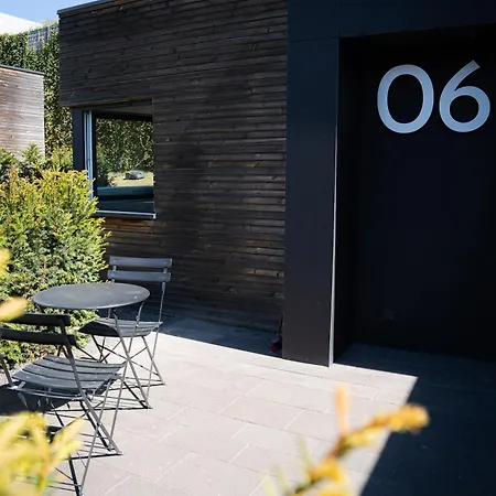 Daire Black Wood Tiny House In - Eifel Escape Mendig